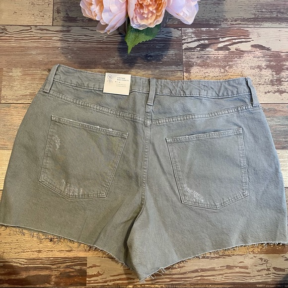 Vintage Midi Shorts New With Tags - Picture 2 of 5